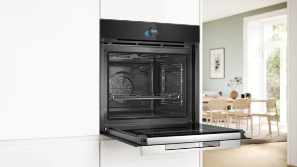 Įmontuojama orkaitė Bosch HRG7784B1
