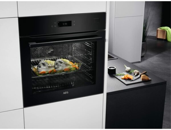 Piekarnik AEG BSE782380B 70 L